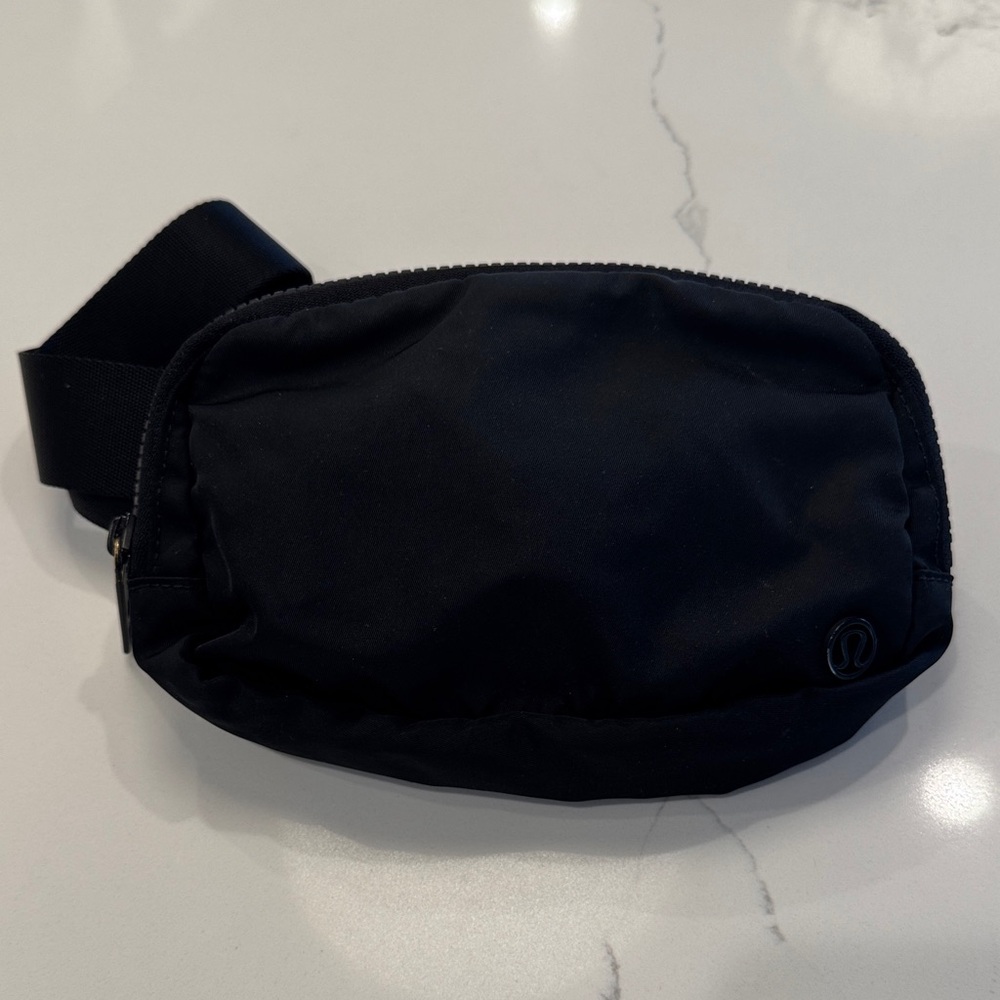 lululemon athletica  Black Belt Bag